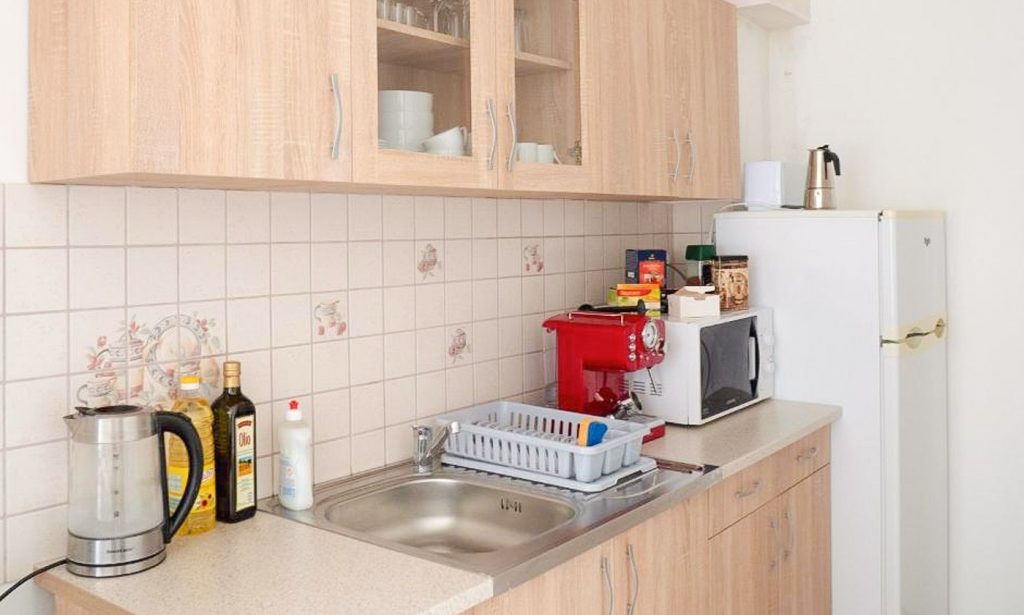Kiadó apartman Pécs - KeramikArt Lakás, konyha és étkező, nagyméretű asztallal és magas felszereltséggel