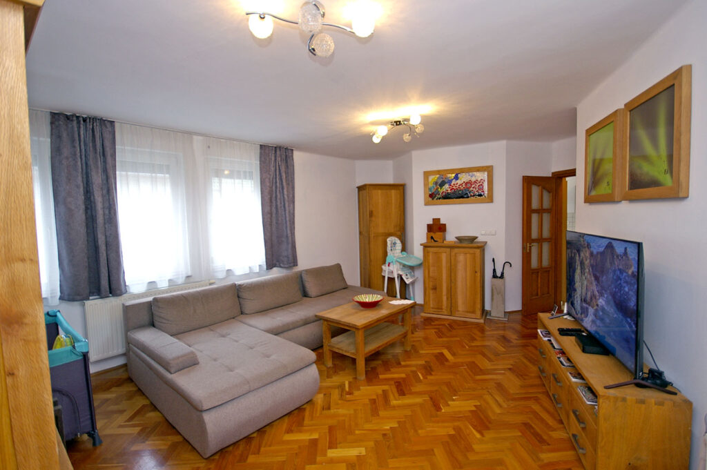KeramikArt apartman Pécs - Tágas nappali